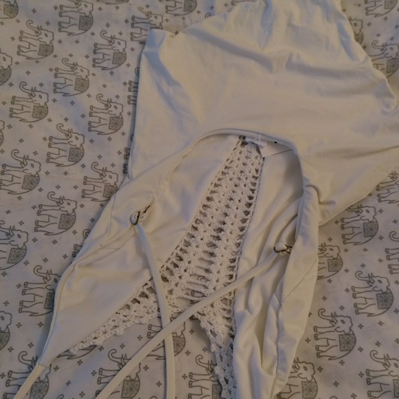 billabong crochet one piece small - Picture 4 of 5